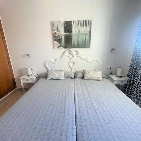 Gemelos 22-2-24 Benidorm Extérieur photo